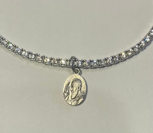 Bracciale tennis in argento rodiato con zirconi bianchi taglio diamante da 2.5 mm con medaglia di Padre Pio - Image 3