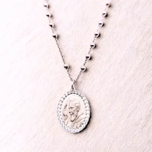 Girocollo rosario con medaglia PADRE PIO in Argento 925 rodiato con zirconi.