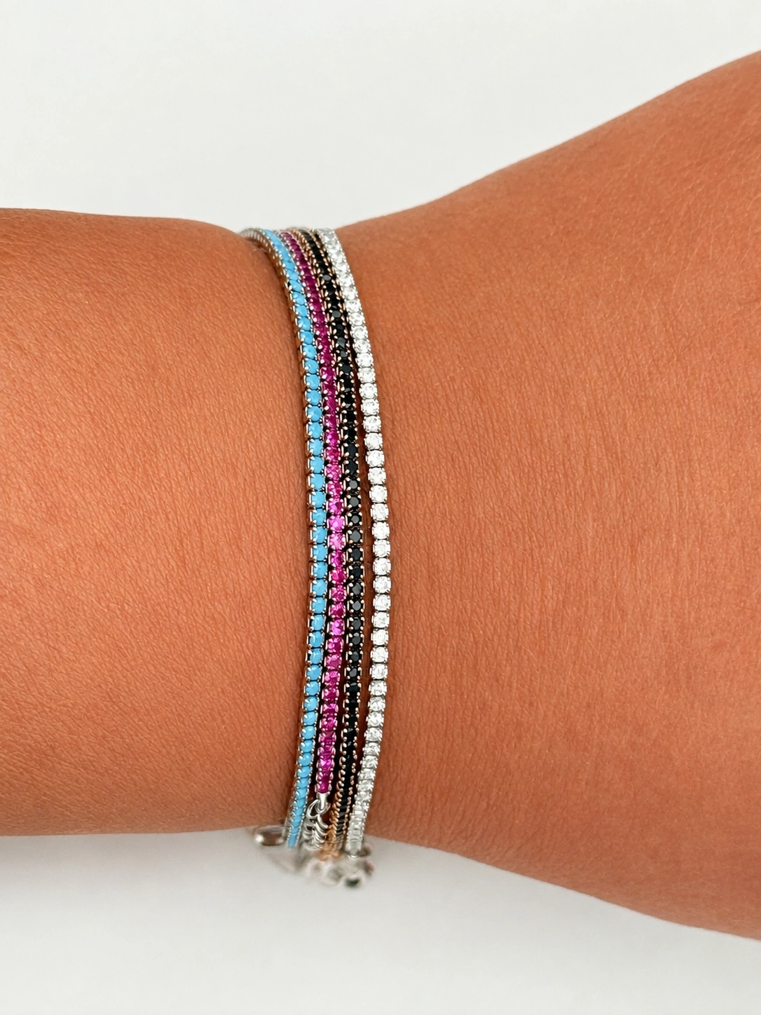 Bracciale Tennis in argento 925 rodiato con micro zirconi bianchi e medaglia Padre Pio - Image 4