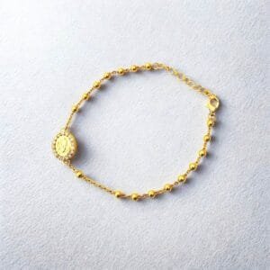 Bracciale rosario con medaglia padre Pio in argento 925 dorato.